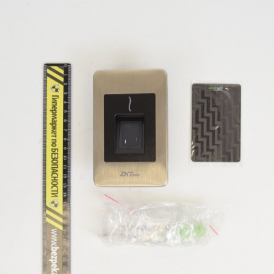 Біометричний зчитувач відбитків пальців вологозахищений ZKTeco FR1500(MF)-WP SILK ID врізний Біометричний зчитувач відбитків пальців вологозахищений ZKTeco FR1500(MF)-WP SILK ID врізний