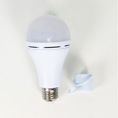 Комплект з 3-х ламп LED Lightwell BS2C4 15 Вт Е27 із вбудованим акумулятором
