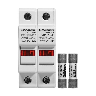 Комплект роз'єднувача та запобіжника 1000V Leader 32A PV0191-2P та 2 шт. 15A BX0234 для сонячних панелей Комплект роз'єднувача та запобіжника 1000V Leader 32A PV0191-2P та 2 шт. 15A BX0234 для сонячних панелей