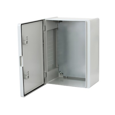 Щит ERKA 024 400 x 500 x 210 мм з монтажною панеллю і опаловими дверцятами Щит ERKA 024 400 x 500 x 210 мм з монтажною панеллю і опаловими дверцятами