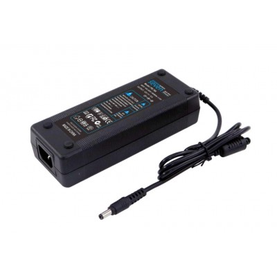 Блок питания 12В/10А SEVEN PS-764 (10А) Блок питания 12В/10А SEVEN PS-764 (10А)