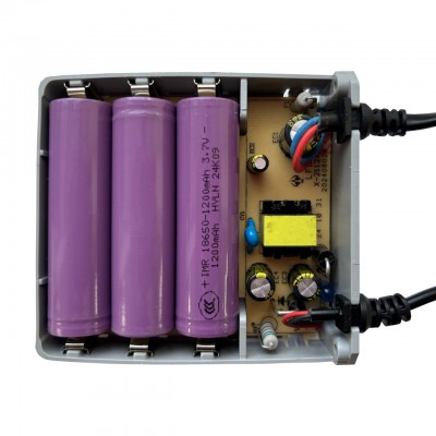 Блок бесперебойного питания 12V/2A SEVEN UPS-7420 Блок бесперебойного питания 12V/2A SEVEN UPS-7420