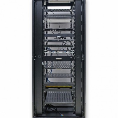 Боковой организатор кабеля с крышкой для шкафов CMS MGSE 42U, серый Боковой организатор кабеля с крышкой для шкафов CMS MGSE 42U, серый